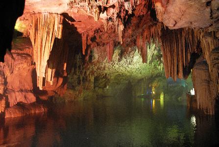 咸寧隱水洞旅游拓展基地