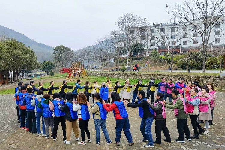 華中科技大學(xué)科發(fā)院木蘭勝天農(nóng)莊一日拓展